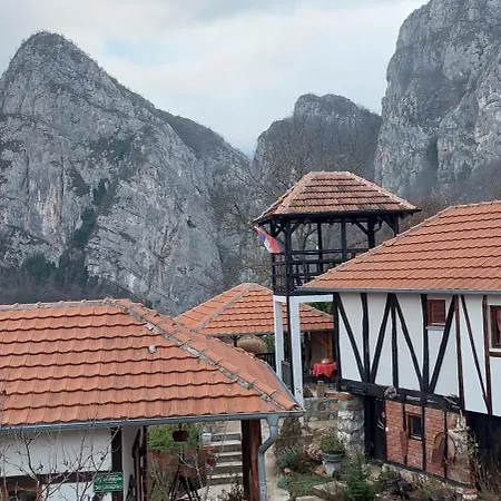 Golemi Kamik Vlasi 4 Pirot