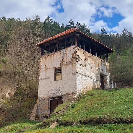 Golemi Kamik Vlasi 4 *