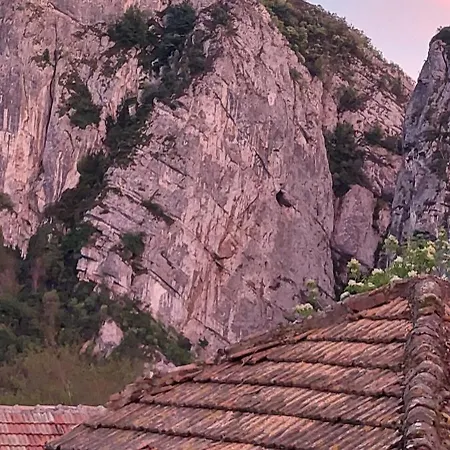 Golemi Kamik Vlasi 4 Apartmán