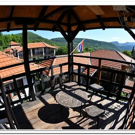 Golemi Kamik Vlasi 4 Apartment Pirot