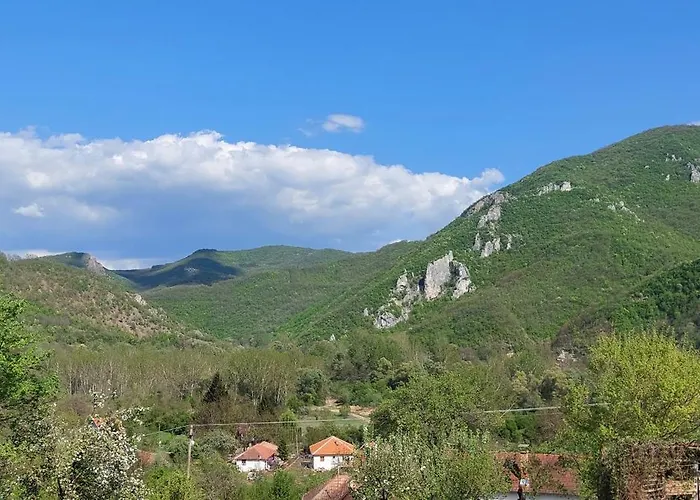 Golemi Kamik Vlasi 4 *